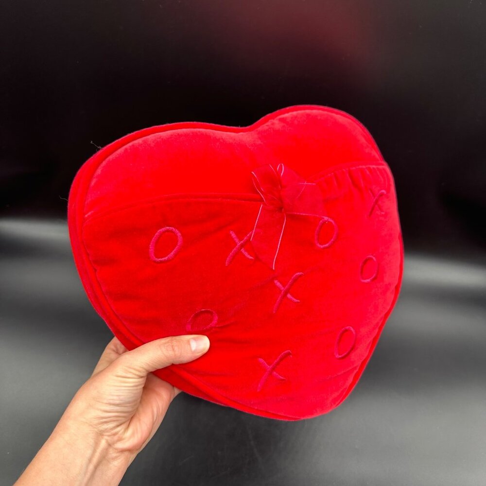 Heart Shaped Pillow Plush Red XO Embroidery Bow Hallmark Valentines Day Gift - Picture 6 of 9